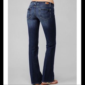Paige Laurel Canyon Size 27 boot cut jeans